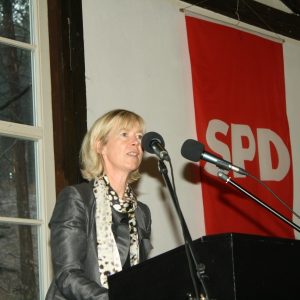 Ministerin Doris Ahnen bei ihrer Rede zum Neujahrsemfpang 2011