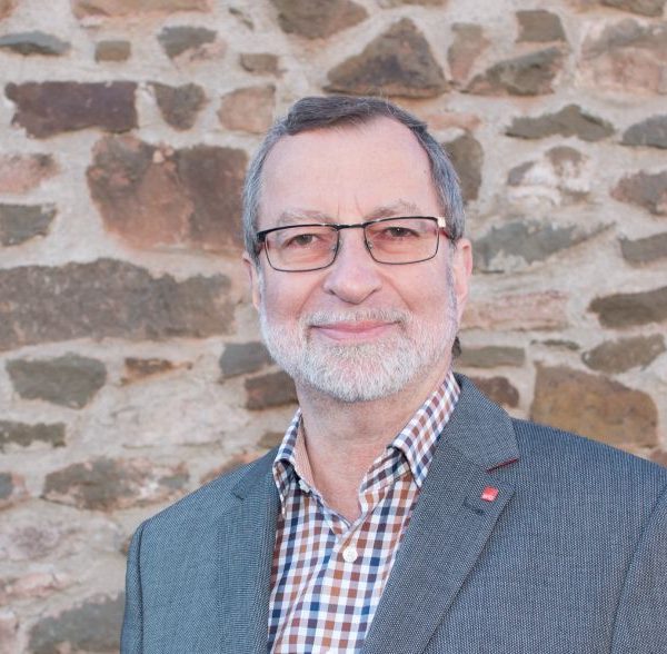 Dr. W. Jügen Göbel